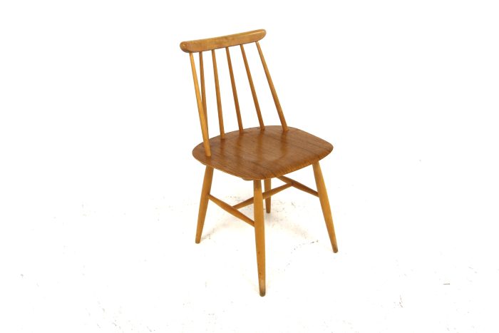 27697